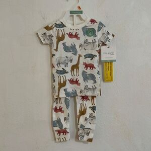 Carter’s Baby Little Planet 100% Organic Cotton Wild Life Print PJ’s Size 12 Mo